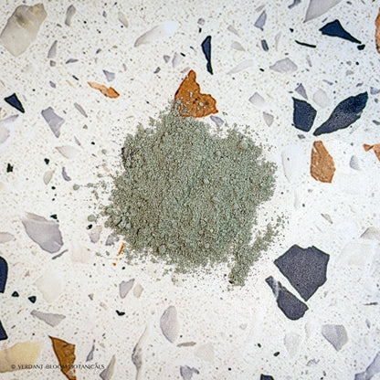 loose powder of Pure State face mask